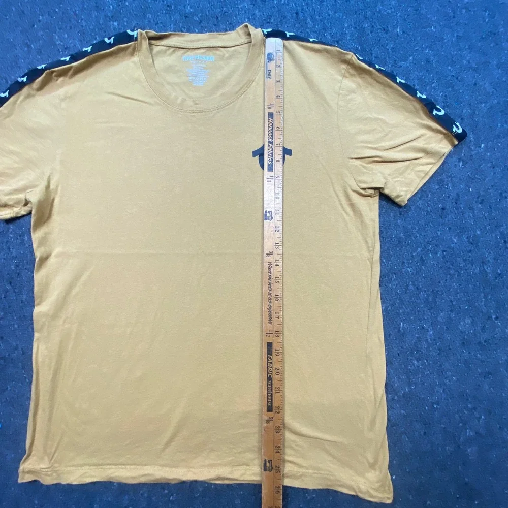 True Religion Shirt Sz L Mens Yellow Streetwear Horseshoe Logo Tape Sleeve